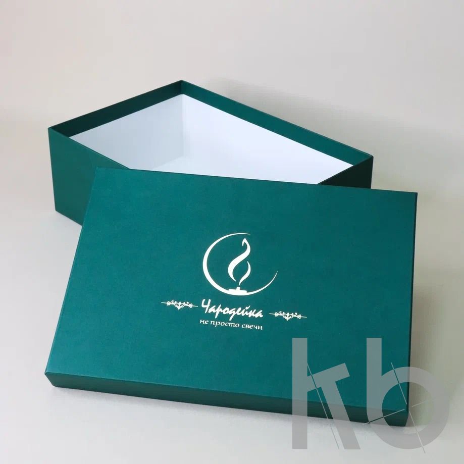 Подарочная коробка