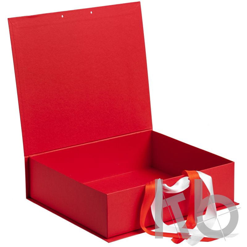 Подарочная коробка на ленте красная