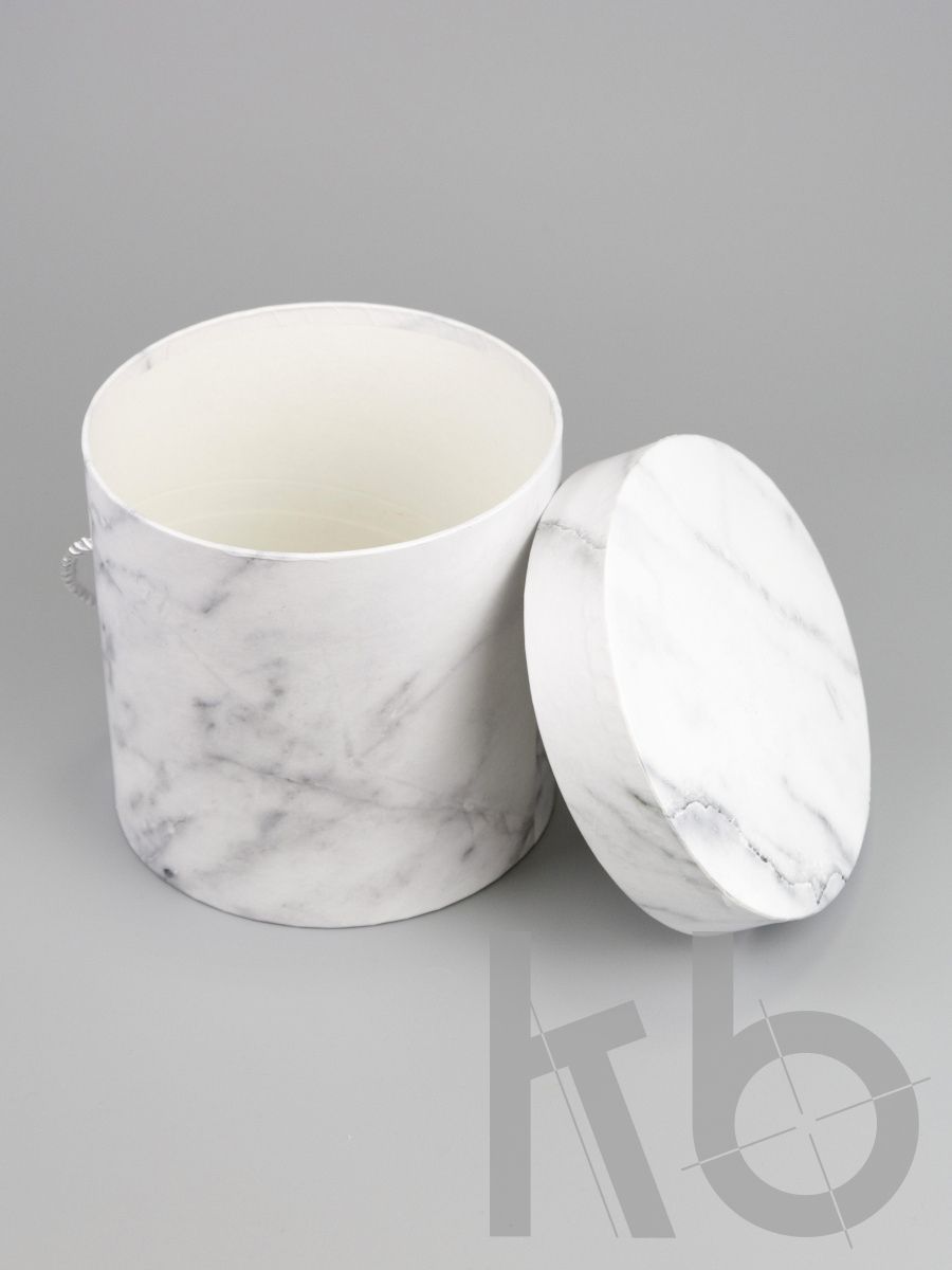 Круглые коробки с печатью под мрамор