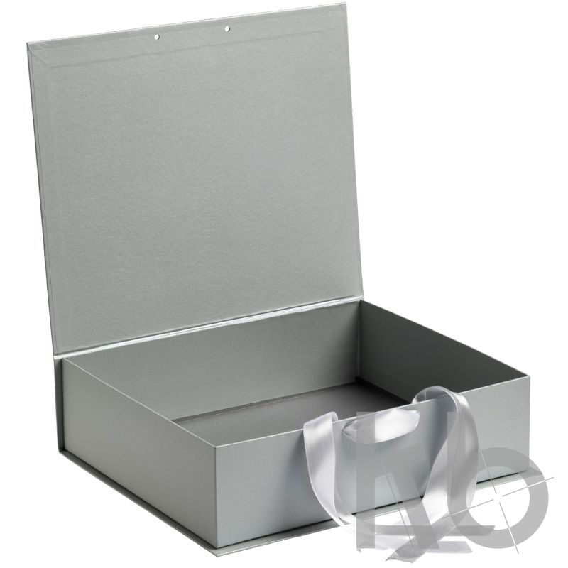 Коробка подарочная кашированная на ленте