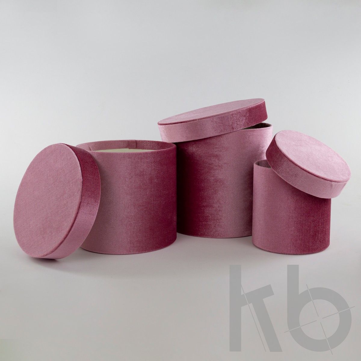 Бордовые бархатные круглые коробки