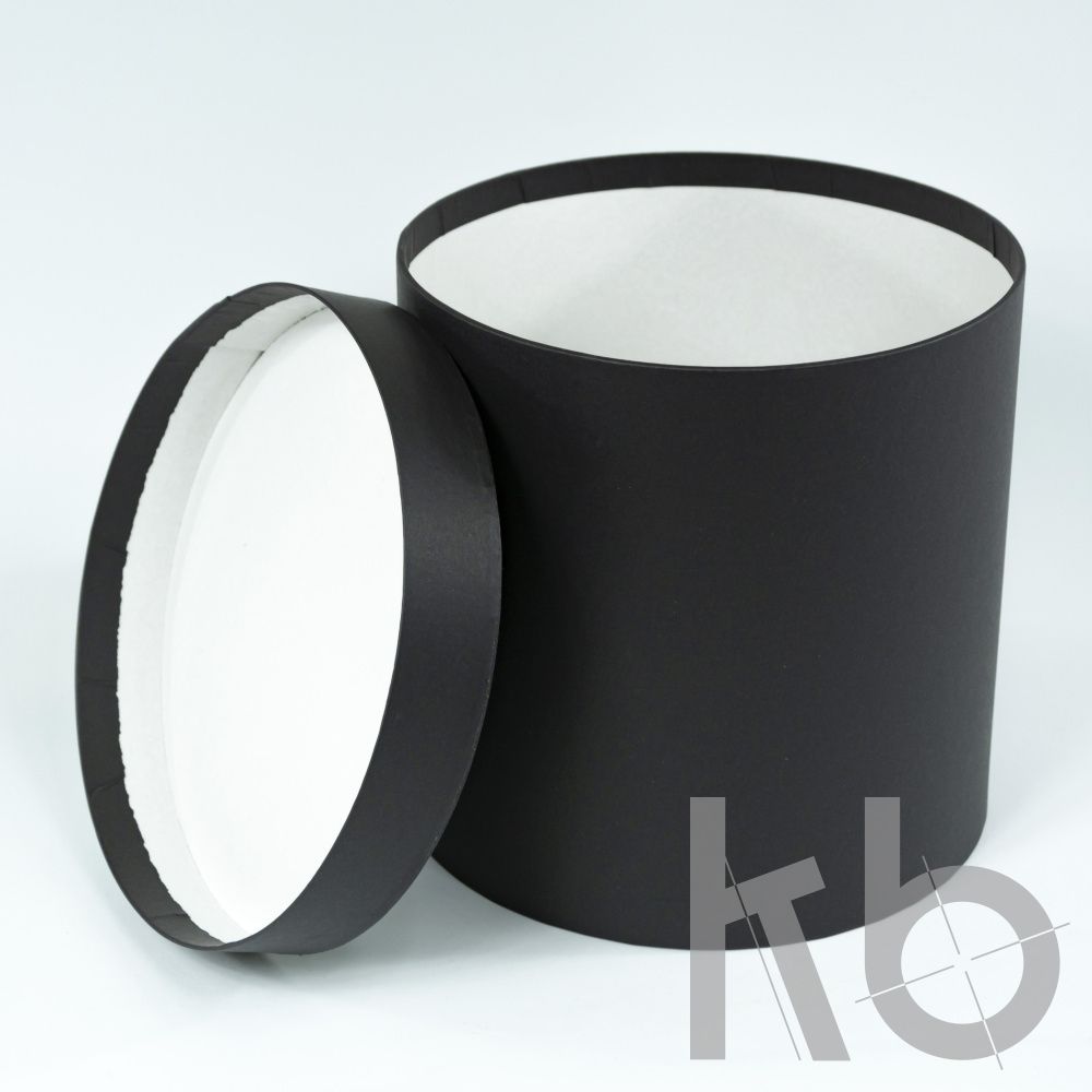 Черная круглая коробка с крышкой