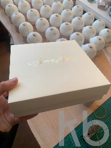 Коробка крышка-дно 210х210х60 мм с тиснением золотом