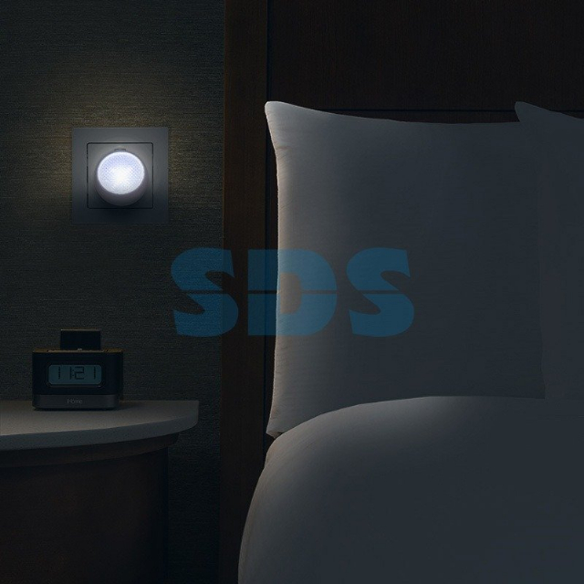 Светодиодный ночник мини 220 В с датчиком «день-ночь»